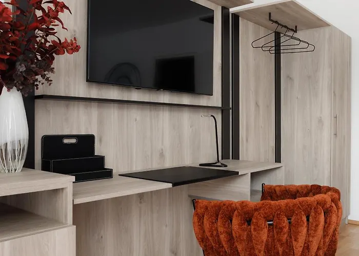 Neu! Mit Klimaanlage, Nahe Hauptbahnhof Apartment *